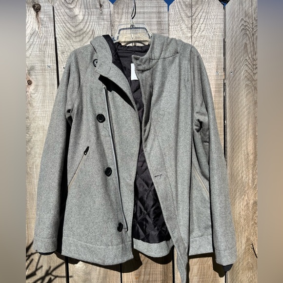 Jacket - Picture 8 of 10